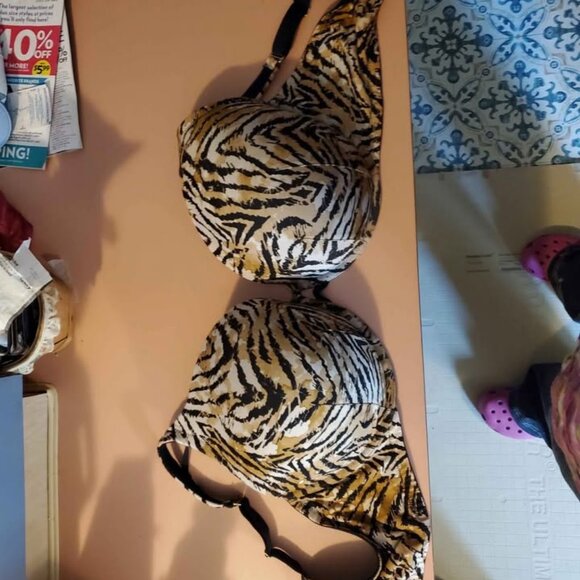 Tiger Cacique Bra 48DDD - Picture 1 of 9